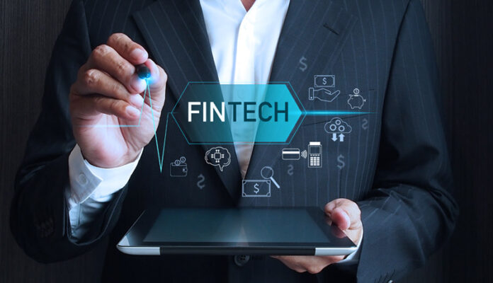 Vietnamese Fintech is Challenging Traditional Banks – Can It Really Replace Them?